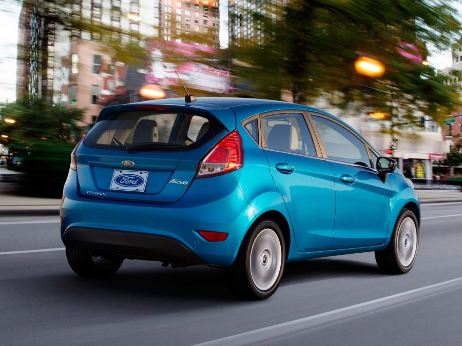  Ford Fiesta Titanium Hatchback 2013 года  (NA) (фото 20 из 28)